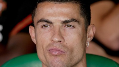 Foto Ronaldo Jadi Pemain Cadangan di Laga Spanyol Vs Portugal