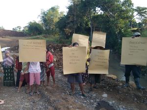 Kunjungan Wapres ke Mojokerto Diwarnai Demo Warga Tuntut Setop Galian C