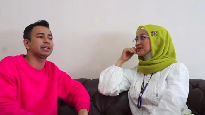 Desy Ratnasari dan Raffi Ahmad
