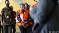 Ada empat orang yang ditetapkan sebagai tersangka dalam kasus ini. Mereka adalah Walikota Yogyakarta periode 2017 s/d 2022 Haryadi Suyuti, Vice President Real Estate PT SA Tbk Oon Nusihono, Kepala Dinas Penanaman Modal dan PTSP Pemkot Yogyakarta Nurwidhihartana, dan Sekretaris Pribadi merangkap ajudan HS Triyanto Budi Yuwono.