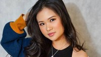 Curahan hatinya itu lantas ramai dikomentari oleh netizen. Ada yang memberi dukungan, ada pula yang memintanya buat move on. (Foto: dok. Instagram @feliciatissue) 