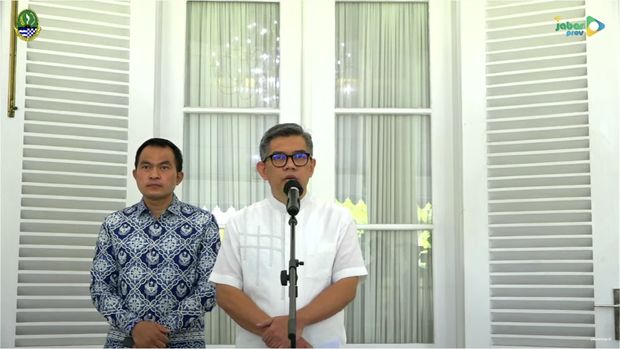 foto/ Konferensi Pers Kepulangan Gubernur Jawa Barat Ke Indonesia/ tangkapan layar : Jabar Prov Tv