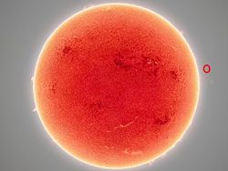 Foto Terbaru Matahari, Sedang Aktif-aktifnya