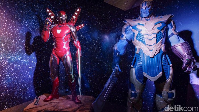 Gaes, Ada Pameran Marvel Studios Terbesar se-Asia Tenggara di PIM Pameran Marvel Studios: A Universe of Heroes Exhibition Indonesia digelar di Pondok Indah Mall (PIM) 3, Jaksel. Terdapat berbagai properti asli di film-film MCU yang bisa dilihat.