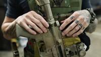 Pemerintah Taiwan juga sedang mempertimbangkan apakah akan memperpanjang wajib militer.  
