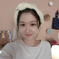 Perbedaan usia Jang Nara dan kekasihnya pun menjadi sorotan penggemar. Pasanya eks trainee SM Entertainment itu memiliki wajah baby face dan terlihat awet muda. Foto: dok. Instagram @nara0318