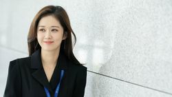 Jang Nara Resah Punya Wajah Awet Muda