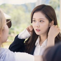 Jang Nara mengumumkan rencana pernikahannya hari ini, Jumat (3/6/2022). Kabar bahagia sang aktris mengejutkan banyak penggemar karena selama ini hubungan asmaranya tidak tercium publik. Foto: dok. Instagram @nara0318