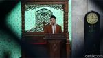 Jamaah Masjid Agung Bandung Salat Gaib untuk Eril