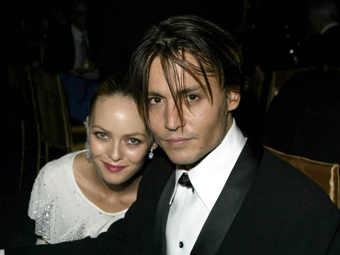 LONDON - OCTOBER 17: (EMBARGOED FOR PUBLICATION IN UK TABLOID NEWSPAPERS UNTIL 48 HOURS AFTER CREATE DATE AND TIME)  Actor Johnny Depp and partner model Vanessa Paradis arrive at the UK Charity Premiere of 