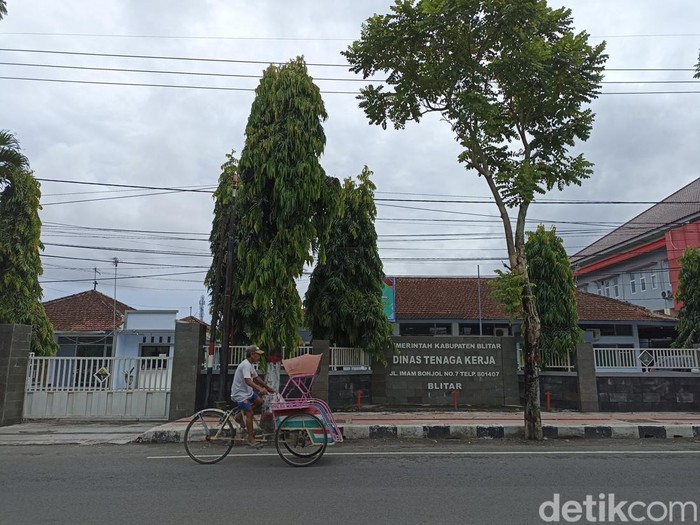 Kantor Disnaker Pemkab Blitar