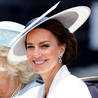 Seperti biasa, wanita 40 tahun ini memakai riasan andalannya yang bernuansa nude pink kecoklatan. Foto: Getty Images