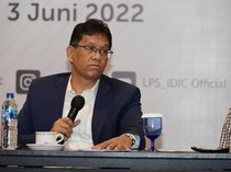 Pertumbuhan Kredit Disalip Pinjol, Bos LPS Minta Perbankan Hati-hati