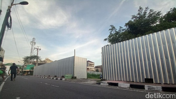 Lahan yang akan digunakan untuk membangun apartemen Royal Kedhaton di Yogyakarta, Jumat (3/6/2022).