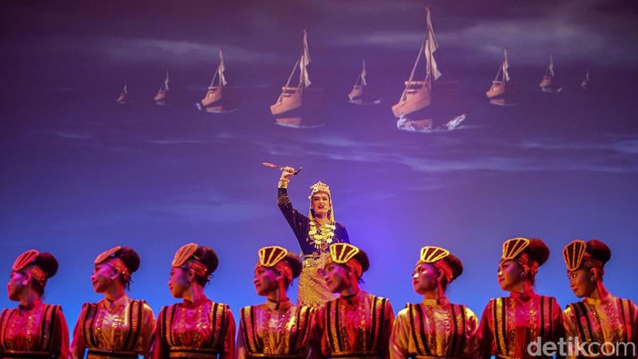 Indonesia kaya akan keberagaman suku, bahasa, dan budaya. Kebhinekaan itu ditampilkan dalam Pagelaran Sabang Merauke yang digelar di Jakarta Ini fotonya.