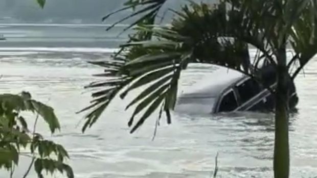 mobil kijang tenggelam di telaga ngebel
