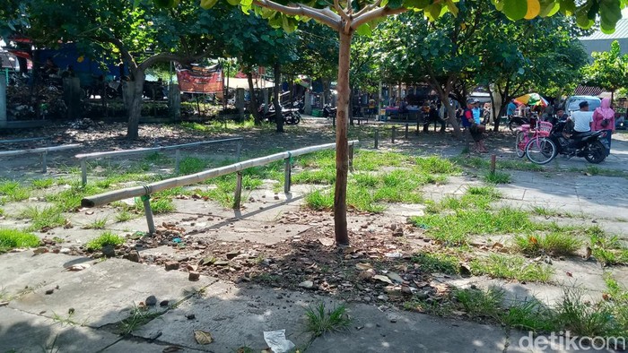 Pasar Plembon di Klaten Utara sepi dari kambing dan sapi karena masih tutup. Foto diambil Jumat (3/6/2022).