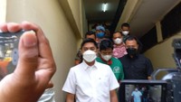 Andrie Bayuajie mengaku memakai obat-obatan tersebut sejak 2020. Dia sudah membeli psikotropika sebanyak 14 kali melalui online. (Anggi/detikcom)