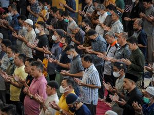 Salat Gaib di Berbagai Penjuru Daerah untuk Eril