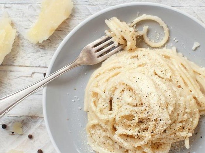 Resep Spaghetti Cacio e Pepe Resep Spaghetti Cacio e Pepe
