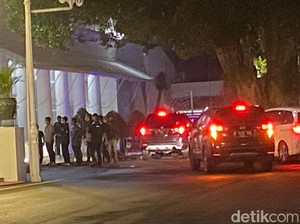 Ridwan Kamil Tiba di Gedung Pakuan Usai Pantau Pencarian Eril di Swiss