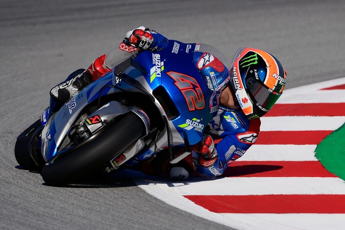 Suzuki Ecstars Spanish rider Alex Rins rides during the first MotoGP free practice session of the Moto Grand Prix de Catalunya at the Circuit de Catalunya on September 25, 2020 in Montmelo on the outskirts of Barcelona. (Photo by LLUIS GENE / AFP) (Photo by LLUIS GENE/AFP via Getty Images)
