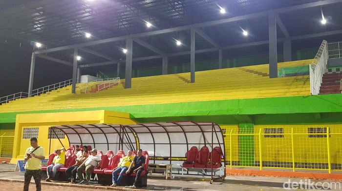 Uji coba pencahayaan Stadion Gelora BJ Habibie Parepare sebelum pertandingan PSM Vs Sulut United