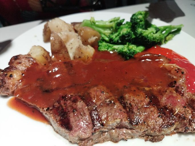 Alasan Steak Kaki Lima Harganya Murah