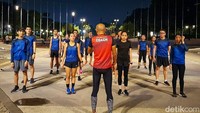 Pria yang kerap disapa Coach Hendri ini pernah merasakan sulit untuk konsisten berlari dan hidup sehat, tetapi ia tetap termotivasi atas dukungan teman-temannya.t. 