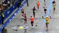 Menurut Hendri, Momen inilhah yang paling dikenangnya adalah ketika ia finish di Boston Marathon, Amerika Serikat. 