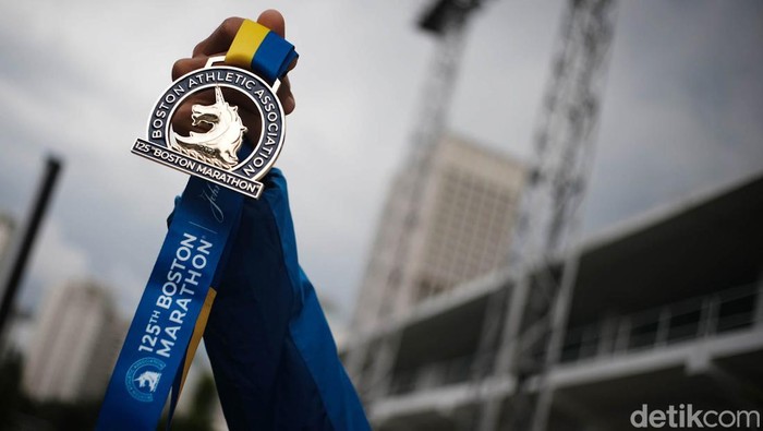 Ilustrasi medali Boston Marathon, salah satu bagian World Major Marathon.