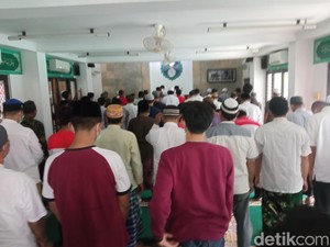 Pemkot Bekasi Salat Gaib untuk Eril, Beri Dukungan ke Ridwan Kamil