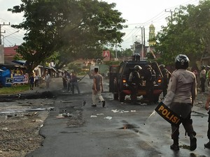 Polisi Tetapkan 4 Tersangka Ricuh Demo Sengketa Lapangan Bola di Lutra