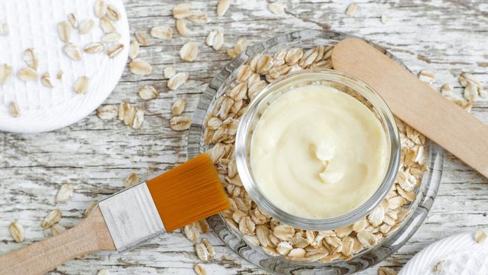 5 Makanan untuk Masker Wajah Alami yang Bikin Mulus dan Glowing