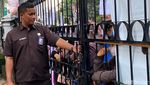 Setelah Antre Lama, Akhirnya Warga Bisa Takziah ke Gedung Pakuan