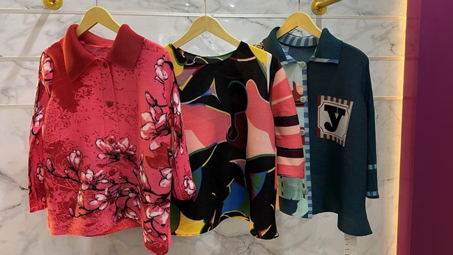 Viral Baju Turun Naik