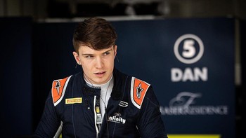 @dan_ticktum - 50,7 ribu follower. Foto: (Instagram).