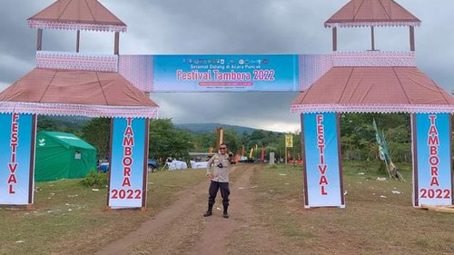 Festival Pesona Tambora kembali digelar oleh Pemerintah Provinsi Nusa Tenggara Barat (NTB) di kaki Gunung Tambora