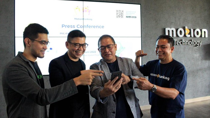 MNC Bank bekerjasama dengan layanan fintech lending Kredit Pintar mengenalkan fitur teranyarnya digital lending di aplikasi Motion Banking.