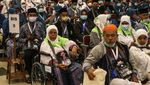 Jemaah Haji Kloter Pertama Jakarta Diberangkatkan ke Tanah Suci