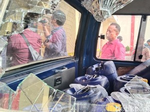 Amuk Massa di Majalengka, Minibus Bermuatan Minyak Goreng Dirusak