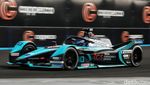 Melihat Lagi Aksi Juara Formula E Mitch Evans di JIEC