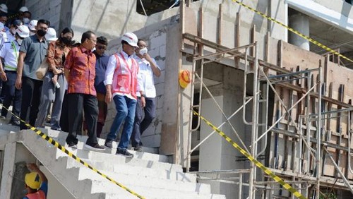 Menteri Perhubungan Budi Karya Sumadi mengecek progres pembangunan Pelabuhan Sanur, Bali, Sabtu (4/6/2022),