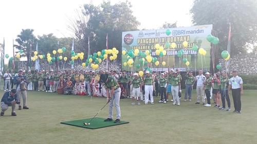 Pangdam IX/Udayana Mayjen TNI Sonny Aprianto membuka turnamen golf Kodam IX/Udayana, Sabtu (4/6/2022).