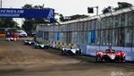 Pebalap Formula E Latihan Bebas Jelang Adu Cepat