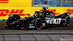 Pebalap Formula E Latihan Bebas Jelang Adu Cepat