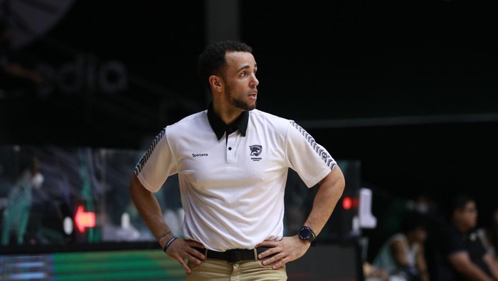 Pelatih Prawira Bandung David Singleton.