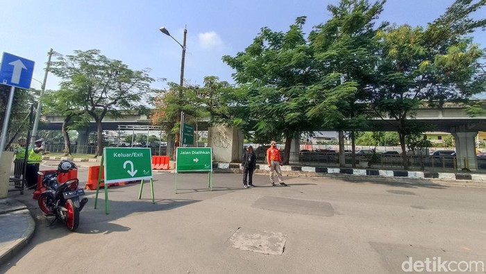 Ruas Jalan Menuju Pintu Masuk Ancol Dialihkan.
