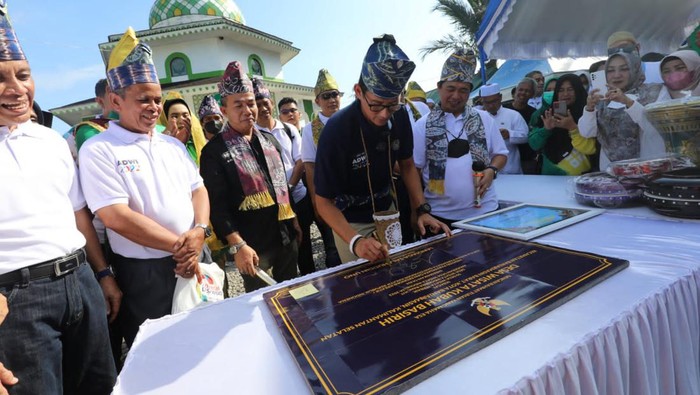 Sandiaga Uno