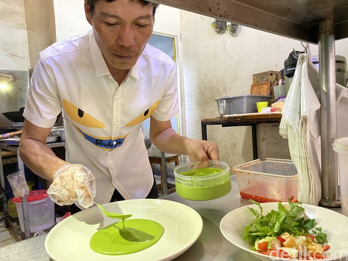 Steak Potik, Warung Kaki Lima Milik Mantan Chef